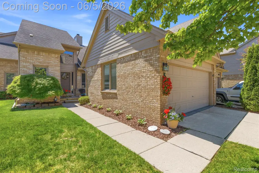 16748 Shale Court, Macomb, MI 48042 - #3