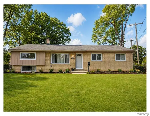11360 Deno Court, SterlingHeights, MI 48314