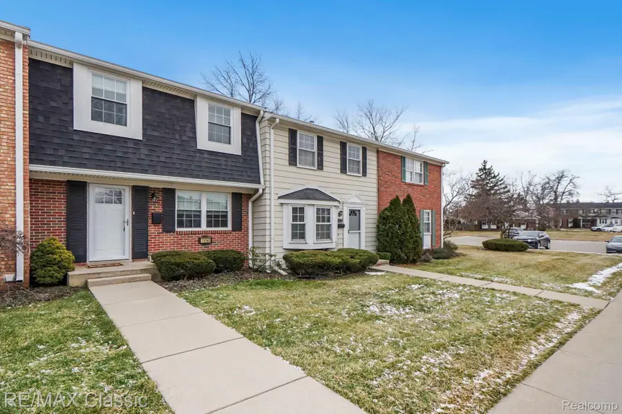 19580 Crystal Lake Drive, Northville, MI 48167 - #3