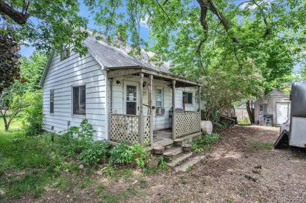 2200 W Oregon Street, Lapeer, MI 48446