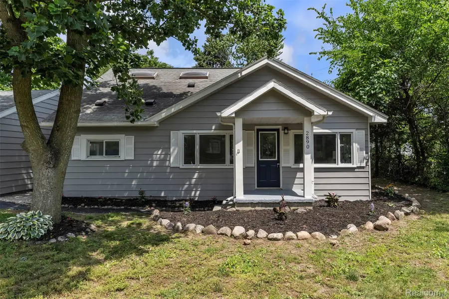2890 Beland Avenue, Keego Harbor, MI 48320 - #2