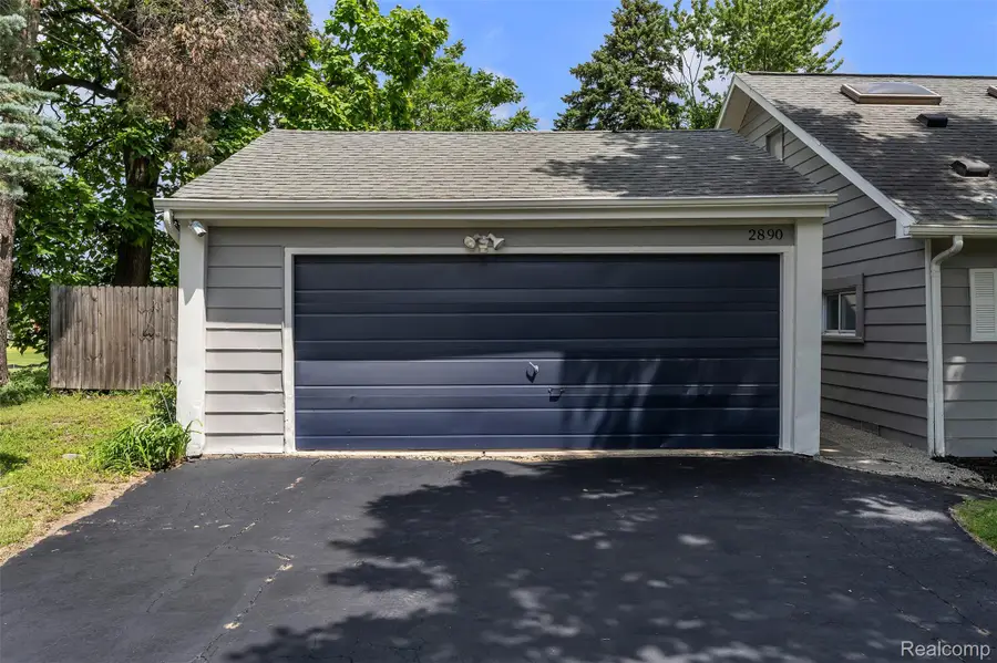2890 Beland Avenue, Keego Harbor, MI 48320 - #3