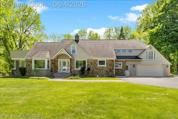 43747 Woodward Avenue, BloomfieldHills, MI 48302