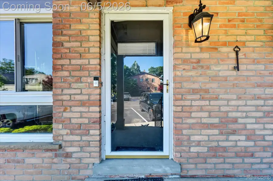 1035 N Old Woodward Avenue #1, Birmingham, MI 48009 - #3