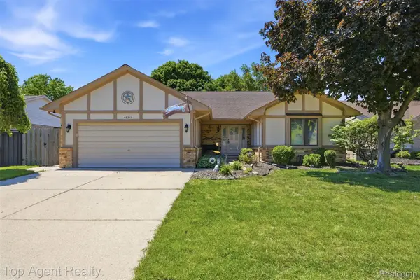 46519 Donahue Avenue, Macomb, MI 48044