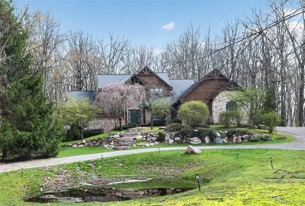 1960 Eastons Trail, Highland, MI 48357