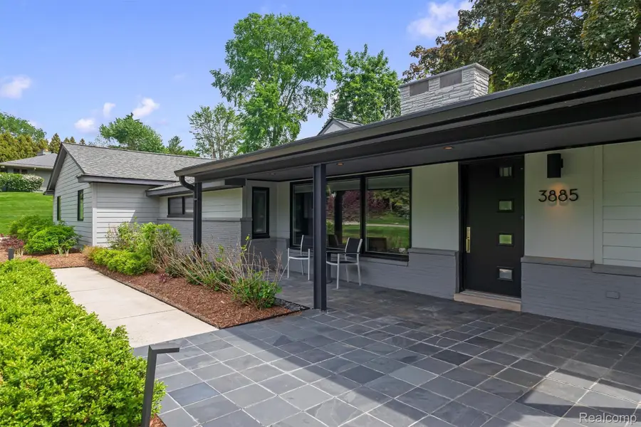 3885 Oakland Drive, Bloomfield, MI 48301 - #3