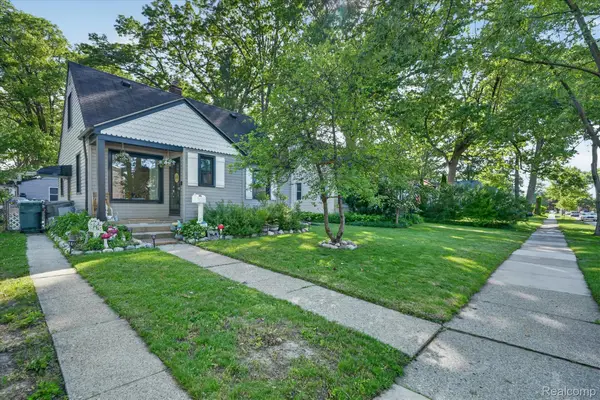 22729 Cleveland Street, Dearborn, MI 48124