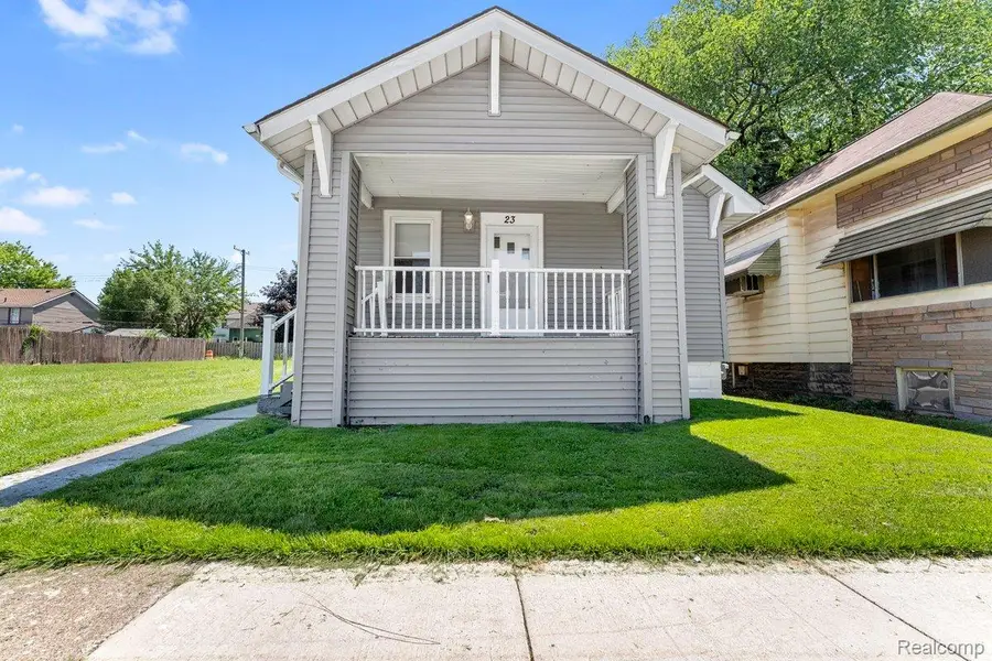 23 W Broadway Street, Ecorse, MI 48229 - #2