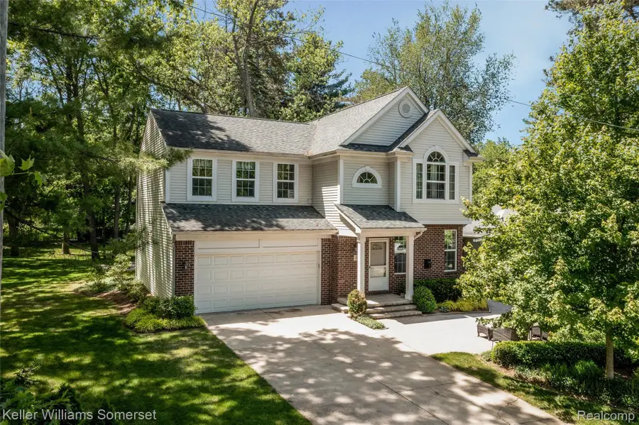 2480 Burleigh Street, West Bloomfield, MI 48324 - #2