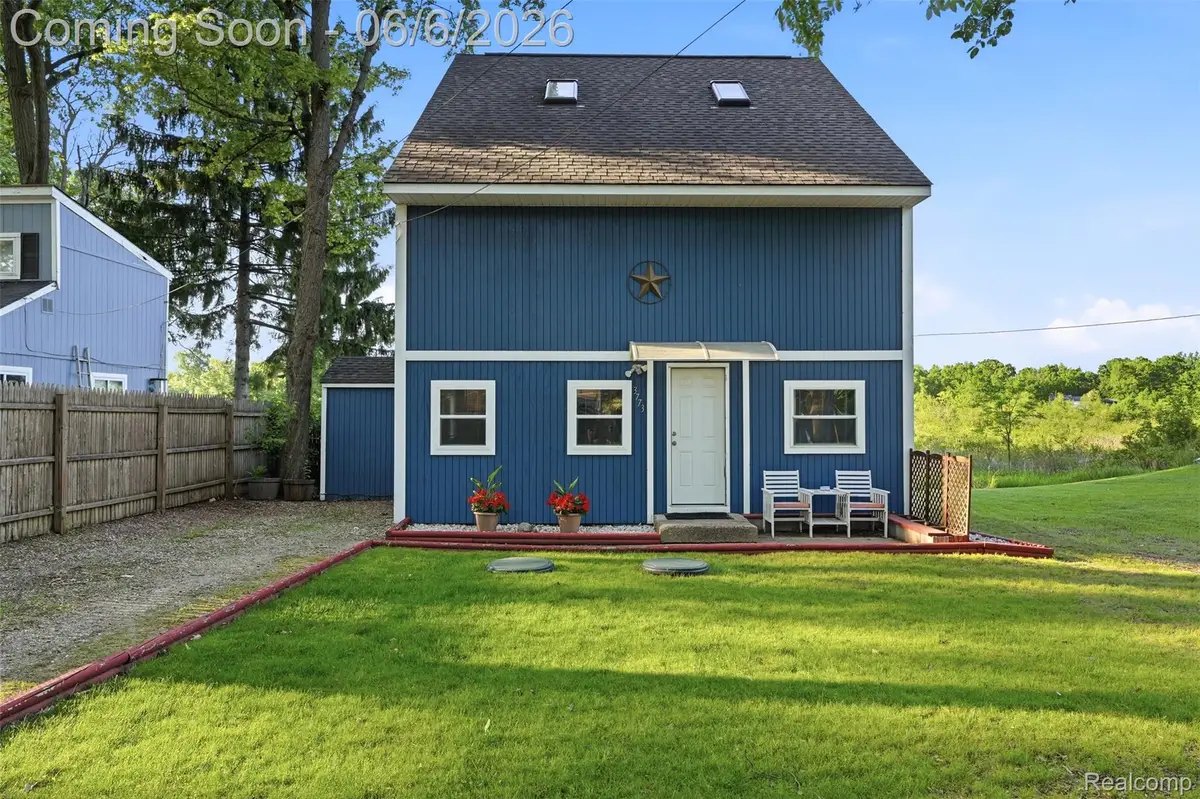 3773 Navarra Avenue, White Lake, MI 48383 - #1