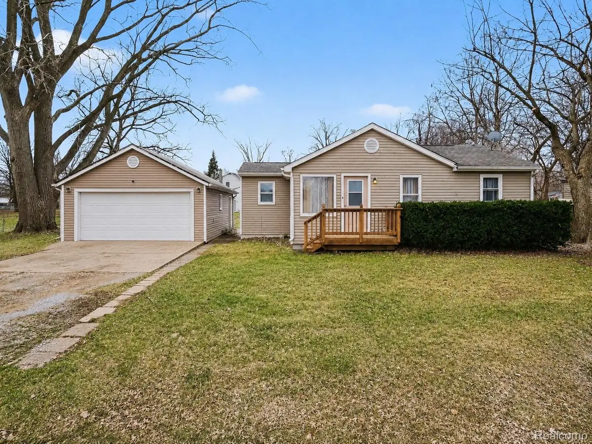3316 Lockhead Street, Burton, MI 48529 - #1