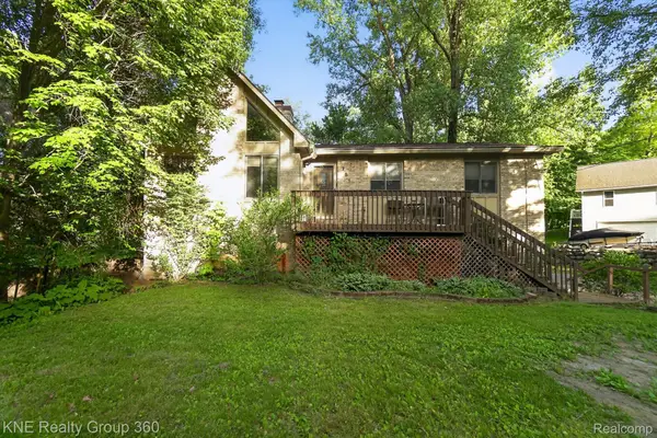 751 Maury Place, Howell, MI 48843