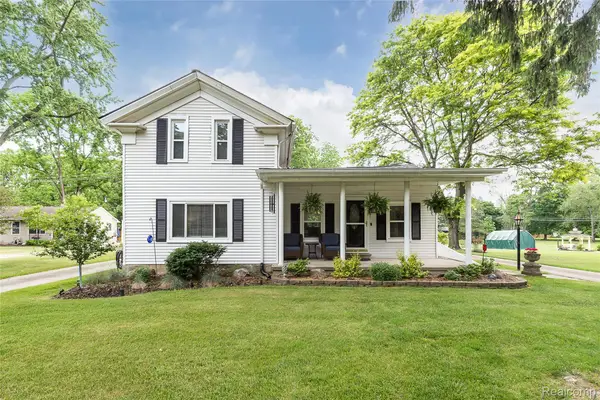 9137 Maltby Road, Brighton, MI 48116