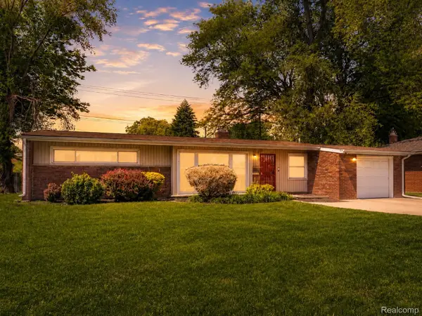 25538 Schoolcraft, Redford, MI 48239