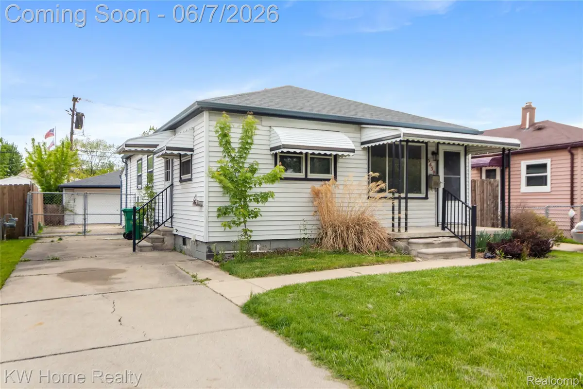 5659 Lathers Street, Garden City, MI 48135 - #1