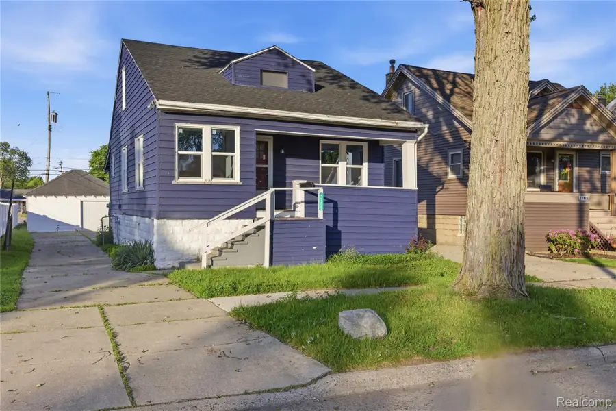 23930 Elmira Street, Saint Clair Shores, MI 48082 - #2
