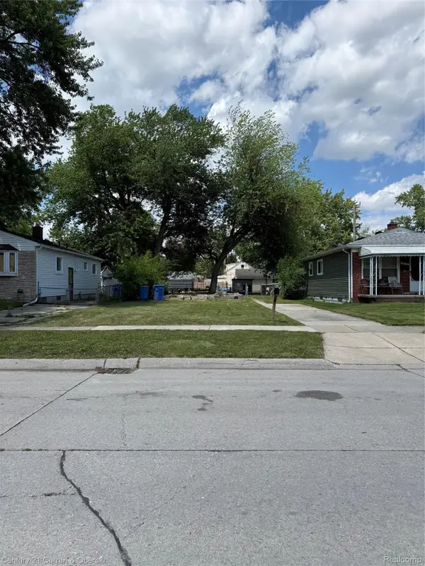 18720 Powers Avenue, DearbornHeights, MI 48125