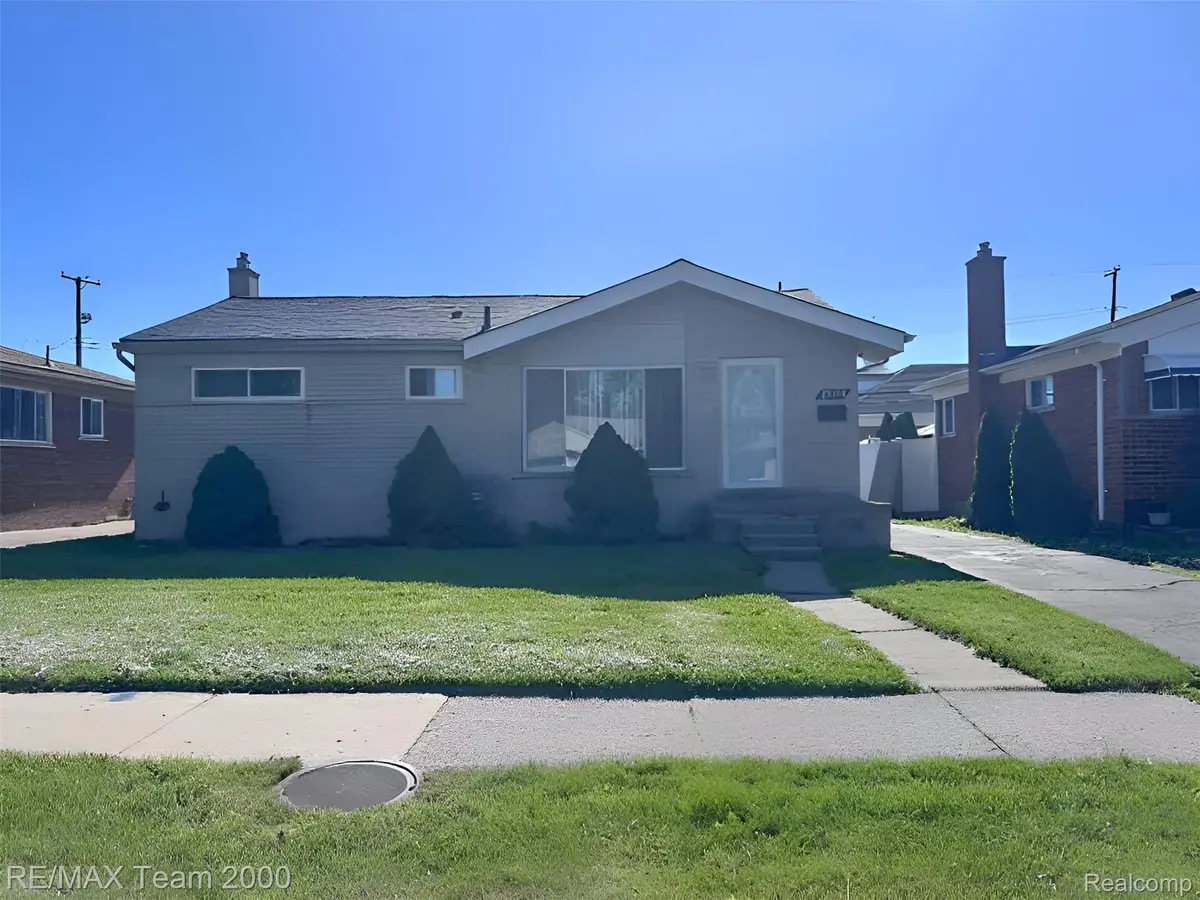 25154 Huron Street, Roseville, MI 48066 - #1