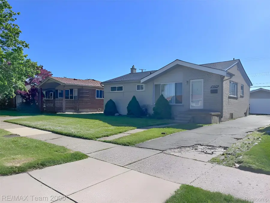 25154 Huron Street, Roseville, MI 48066 - #2