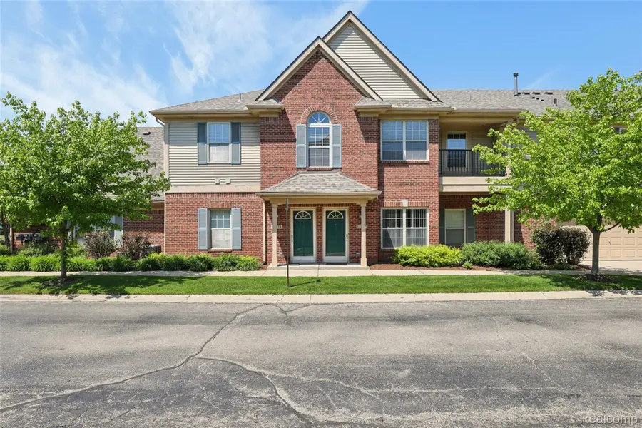 11862 Farmington Road, Livonia, MI 48150 - #2