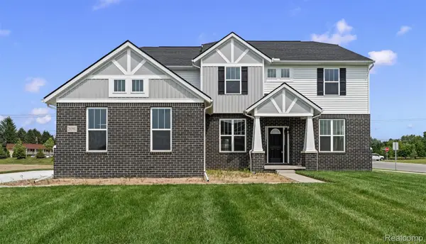 26591 Triple Crown Drive, SouthLyon, MI 48178