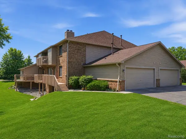 7058 Elmhurst #1, WestBloomfield, MI 48322