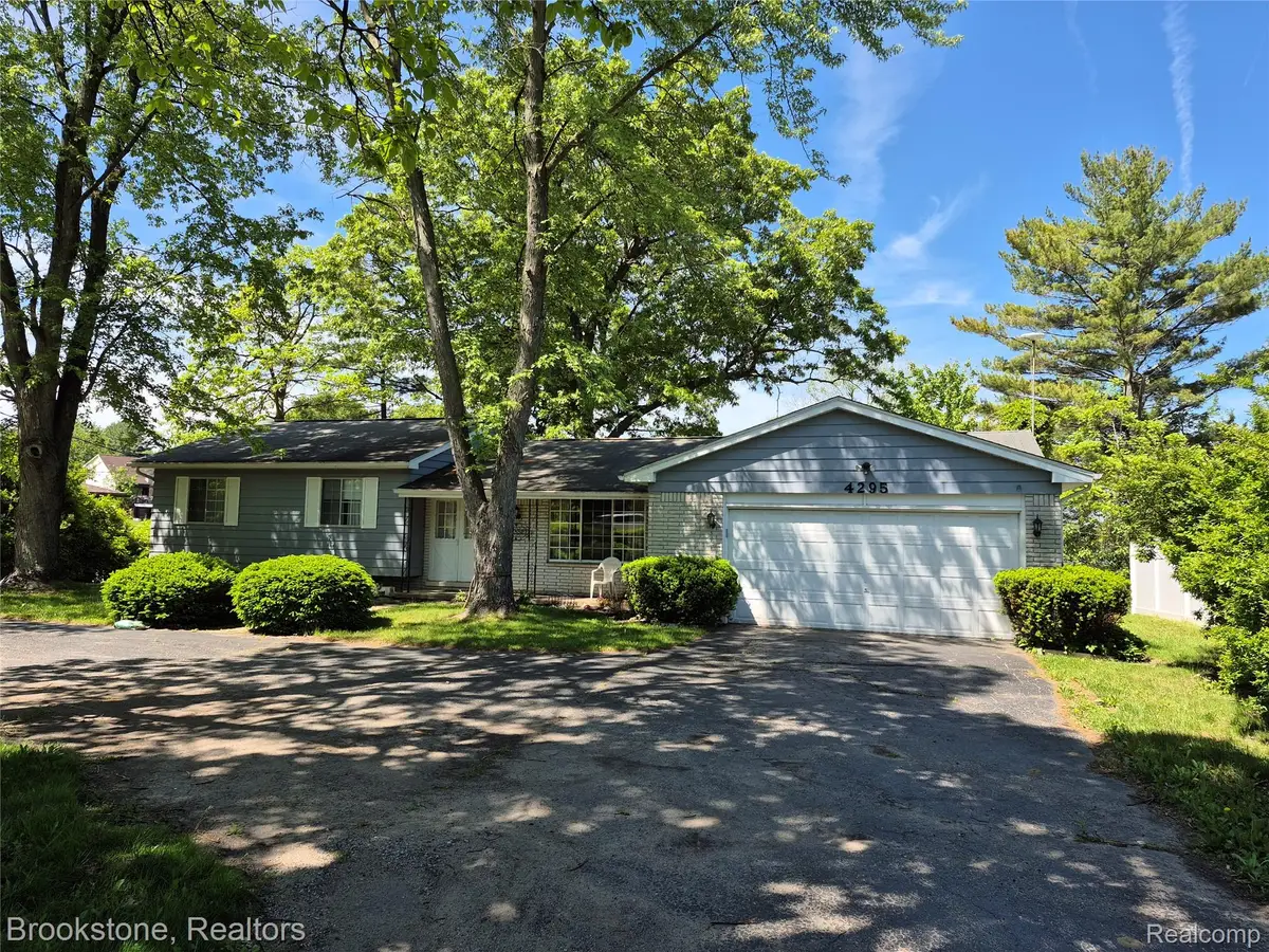 4295 Sashabaw Road, Waterford, MI 48329 - #1