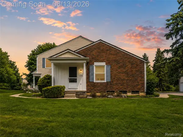 1442 Mariner Drive, WalledLake, MI 48390