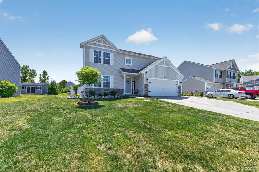 3081 Stratford Lane, Flushing, MI 48433 - #2