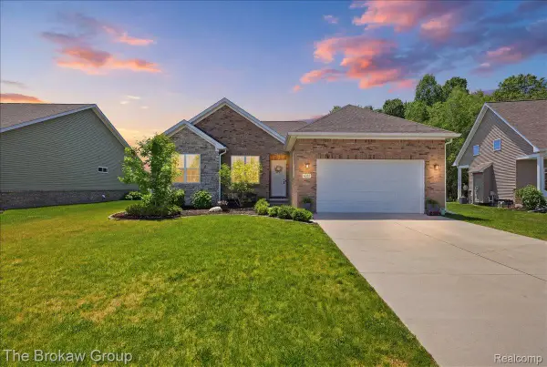 5363 Pebble Beach Drive, Metamora, MI 48455