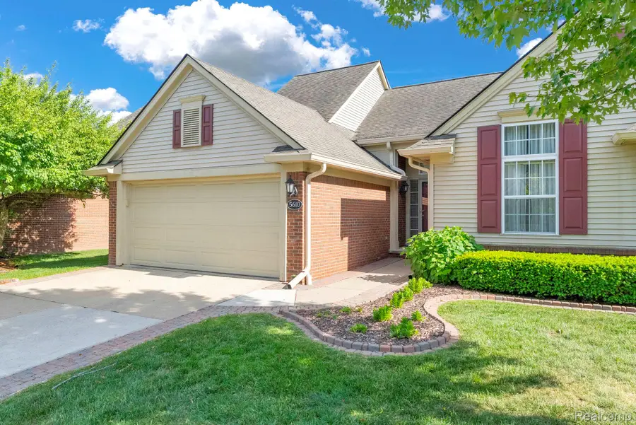 5610 Ortman Drive, Sterling Heights, MI 48314 - #3