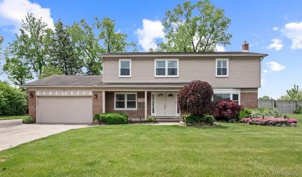 1916 Squirrel Valley Drive, BloomfieldHills, MI 48304