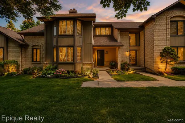 20485 Villa Grande Circle, ClintonTownship, MI 48038