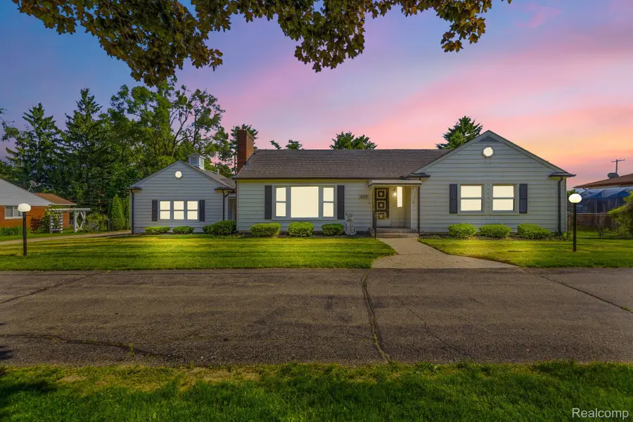 8710 32 Mile Road, Washington, MI 48095 - #2