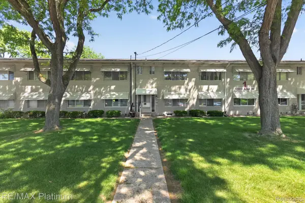 5980 Alan Drive #8, Brighton, MI 48116