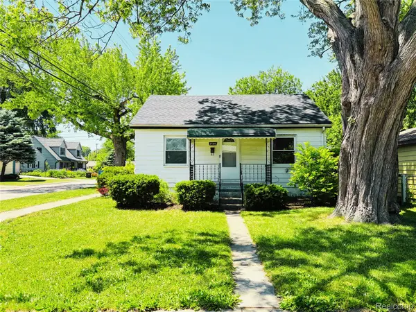 27305 Townley Street, MadisonHeights, MI 48071