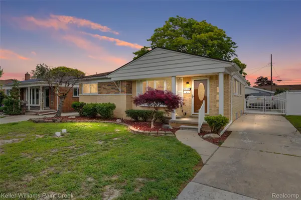 28606 Rockwood Street, StClairShores, MI 48081