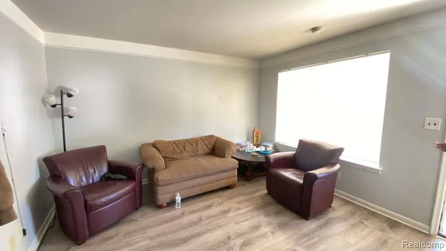 11268 Jewett Avenue, Warren, MI 48089 - #3
