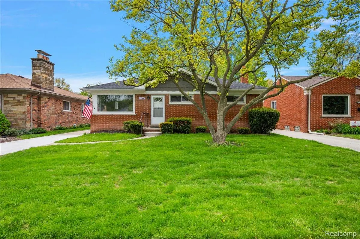 23344 Brookdale Boulevard, Saint Clair Shores, MI 48082 - #1