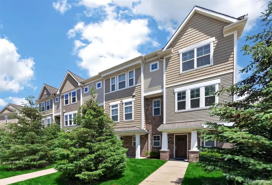 3534 Rochester Road, Royal Oak, MI 48073 - #2
