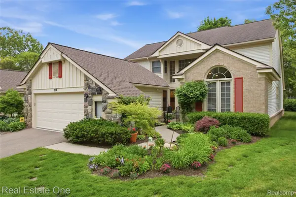6011 Simsbury Court #12, WestBloomfield, MI 48322
