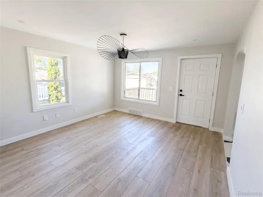 492 Algene Street, Lake Orion, MI 48362 - #3