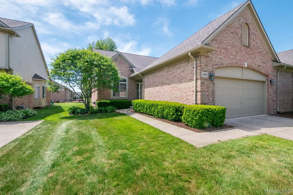 40658 Saint Louis Drive, Clinton, MI 48038 - #1