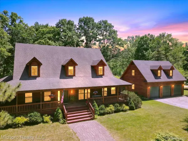 670 Green Creek Lane, Oxford, MI 48371