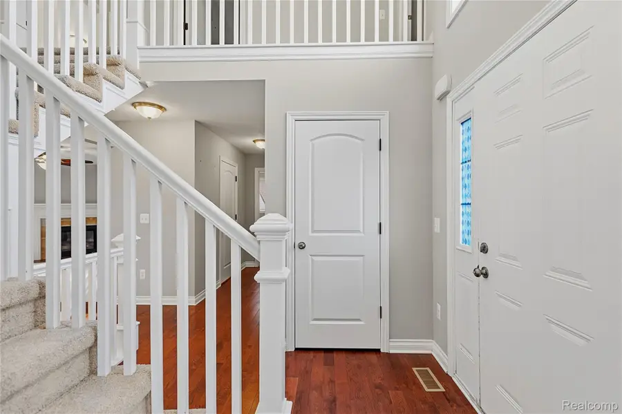 38124 Cobble Creek Court, Sterling Heights, MI 48312 - #3
