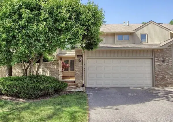 4070 Foxpointe Drive, WestBloomfield, MI 48323