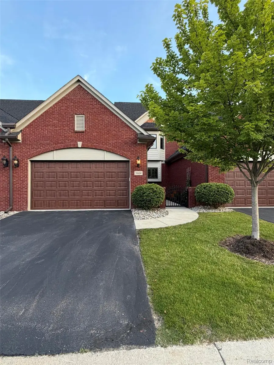 3604 Bay Harbor Drive #78, Brighton, MI 48114 - #2
