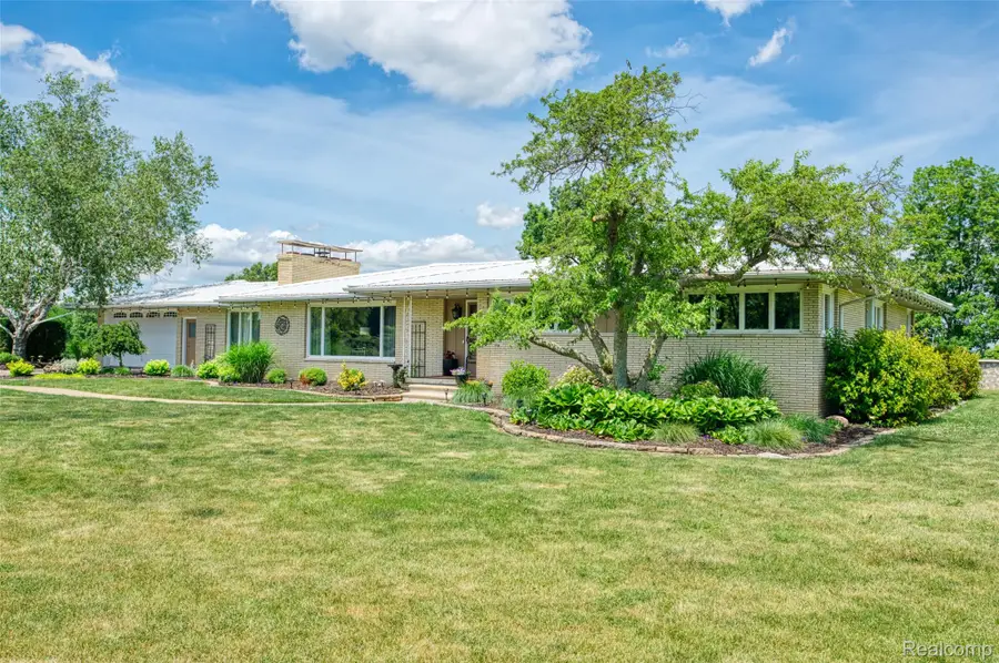 18999 Weller Road, Gregory, MI 48137 - #2