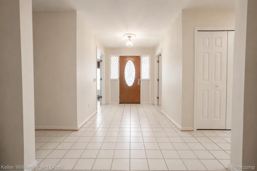 1447 Oakstone Drive, Rochester Hills, MI 48309 - #2